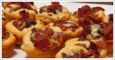 bacon and onion bite sized quichecrostini